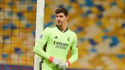 Courtois planuje powrót do treningów przed sezonem po kontuzji