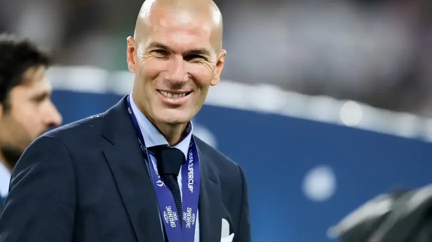 Zidane blisko reprezentacji Francji. Prezentacja nowego selekcjonera już w lipcu