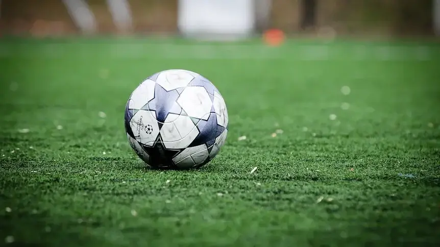 Zacięty bój Widzewa z Motorem: Remis 2:2 na start Ekstraklasy