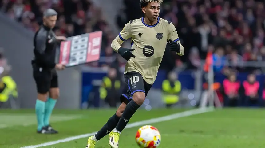 Lamine Yamal apeluje o transfer Álvareza do Barcelony