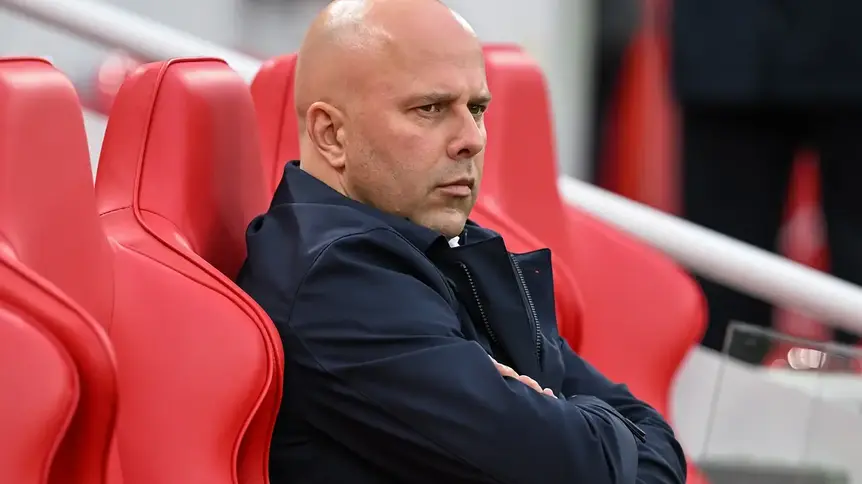 Zmiany na Anfield: Slot opuszcza Liverpool, Iraola na horyzoncie