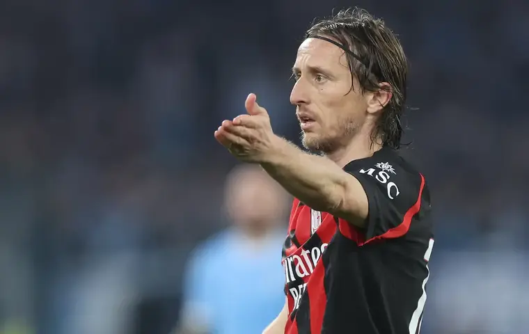 Kluczowe decyzje w Milanie: Modrić i Rabiot zostają