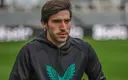 Manchester United napotyka przeszkodę w walce o Tonalego