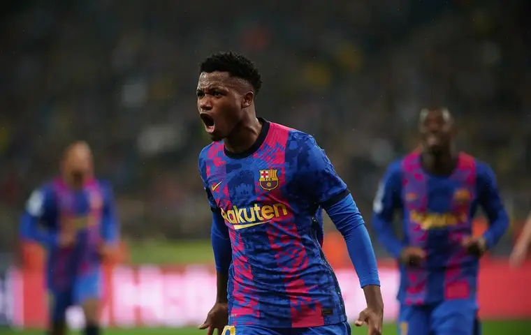 Barcelona wstrzymuje transfer Fatiego do Monaco